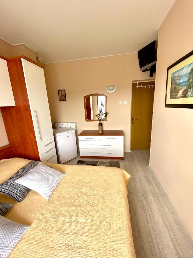 Guesthouse Kurelic Rab Kampor Esterno foto