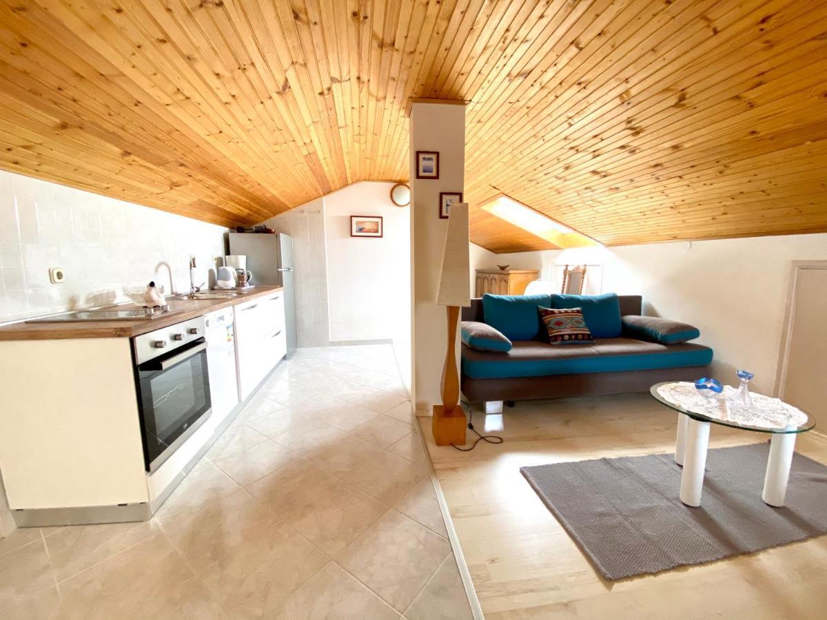 Guesthouse Kurelic Rab Kampor Esterno foto