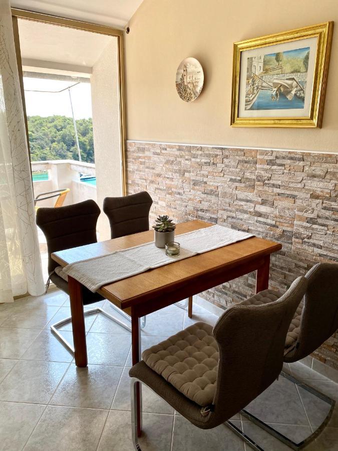 Guesthouse Kurelic Rab Kampor Esterno foto